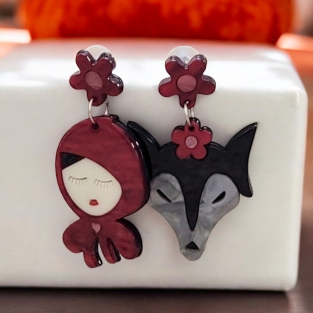 Womens Girls THE CUTEST Little Red Riding Hood Earrings